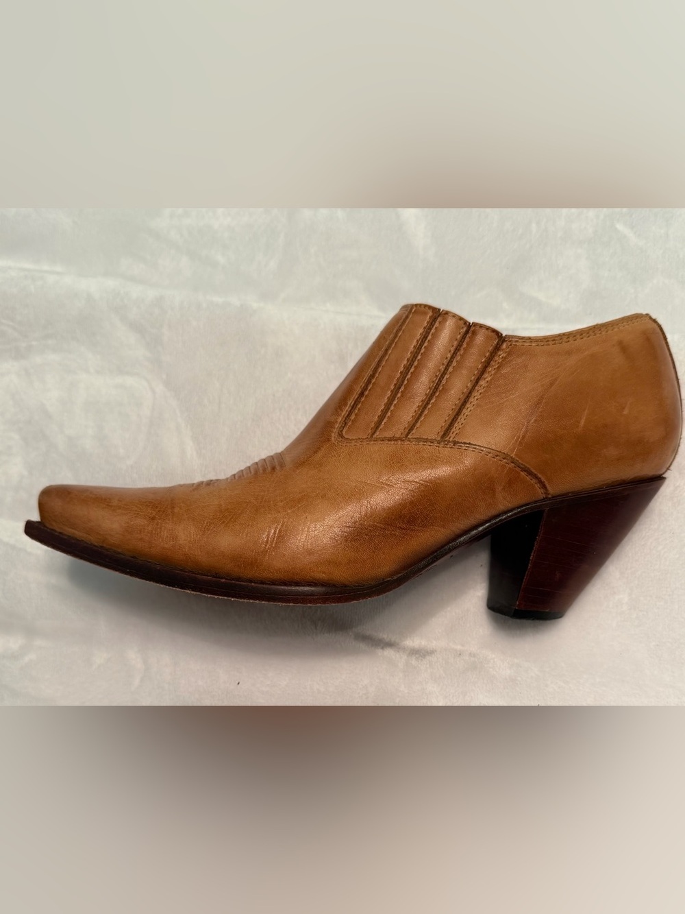 Charlie 1 Horse Vintage Western Ankle Boots Brown
Leather Size 6.5